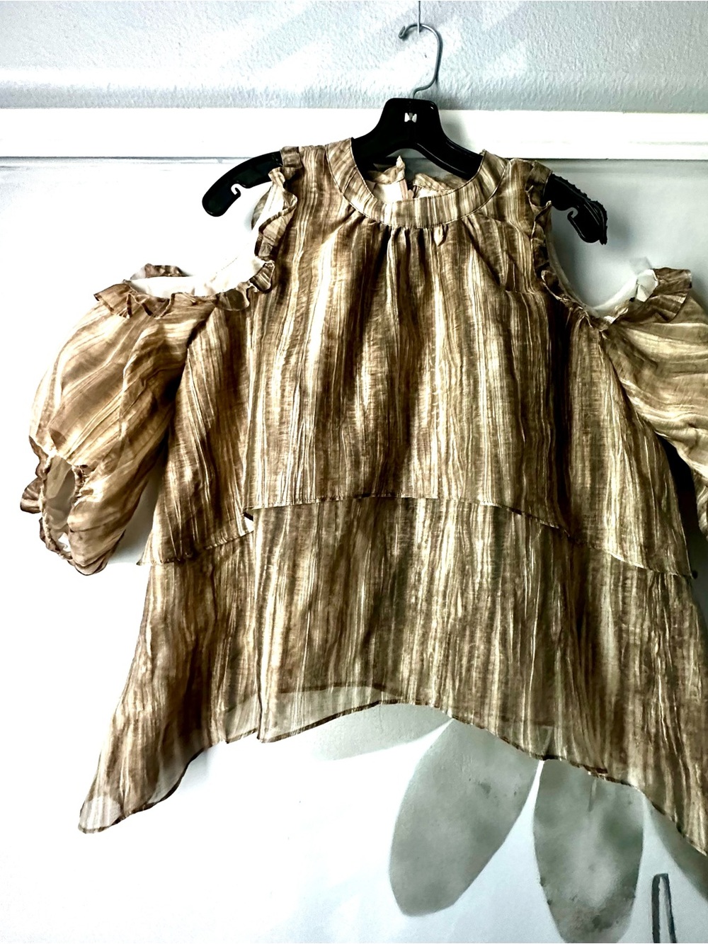 Neutral Brown Cold-Shoulder Ruffle Blouse